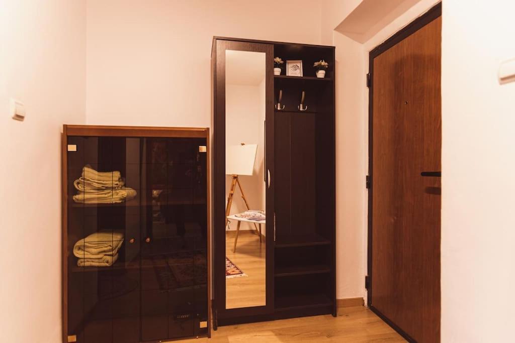 Art Studio Myslym Shyri Tirana Zewnętrze zdjęcie
